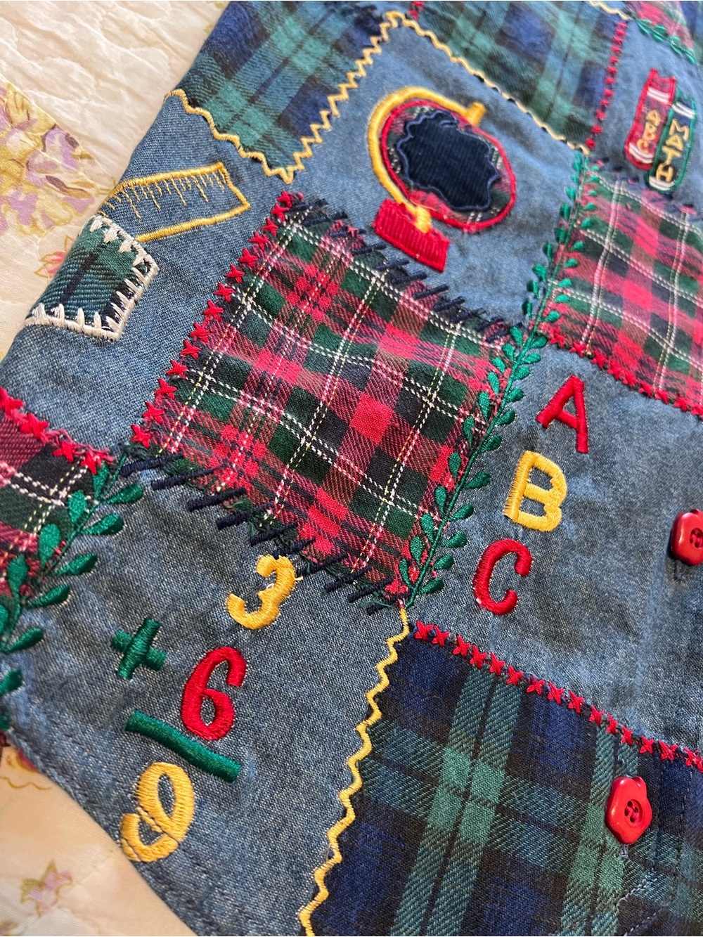 Vintage TanTrum Blues Plaid Embroidered Teacher Vest M Art 90s Novelty - Picture 6 of 12